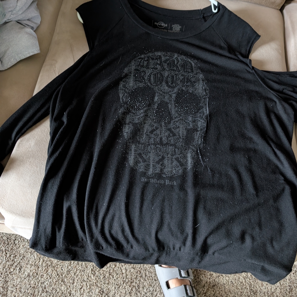 Hard Rock Cafe Black Long Sleeve Tee